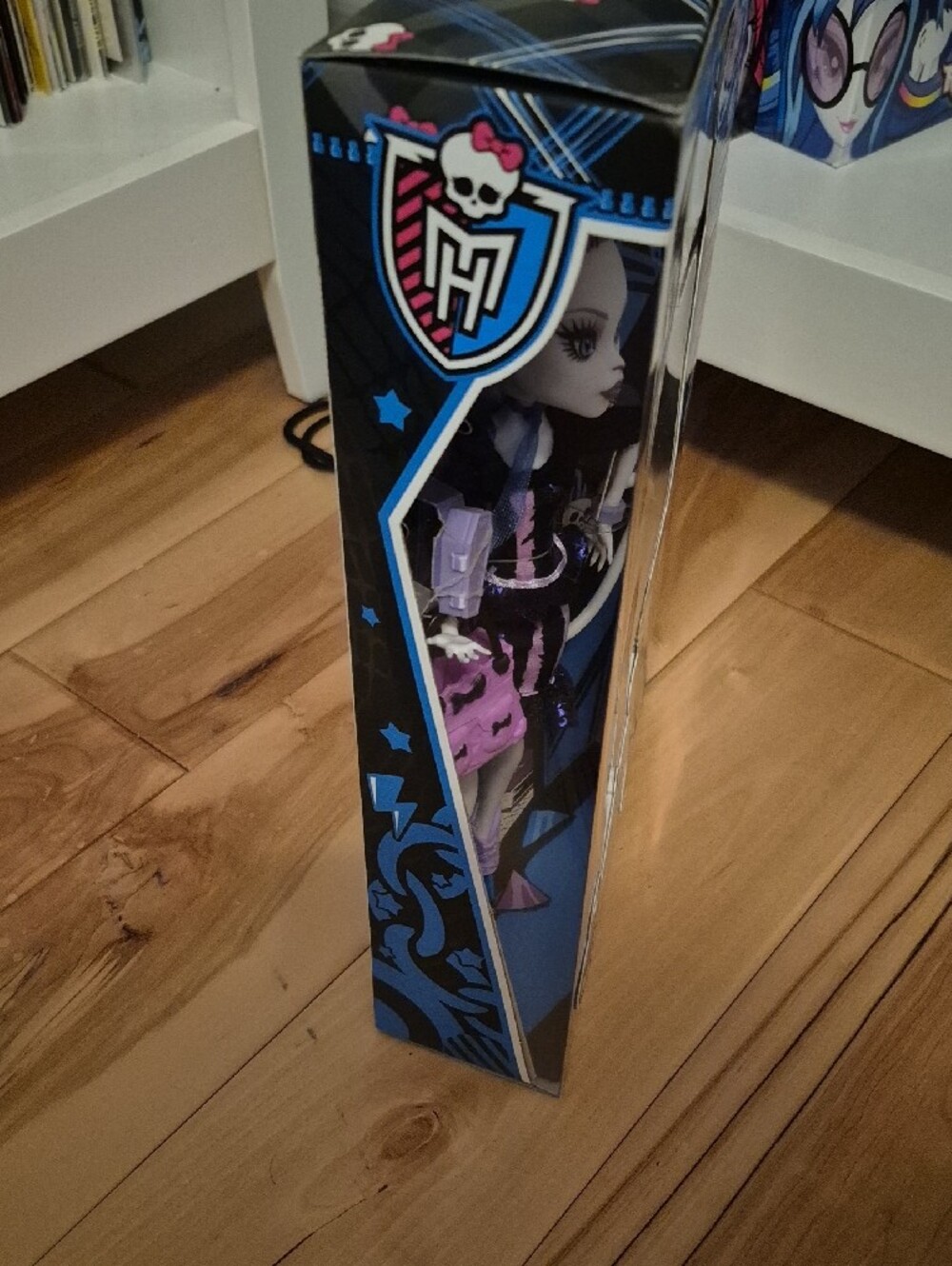 monster high Catrine DeMew Doll — Unopened CIB - Picture 8 of 8